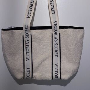 Victoria's Secret Sherpa Tote Bag Cream White Logo Strap Zip Top‎ NWT 11225889